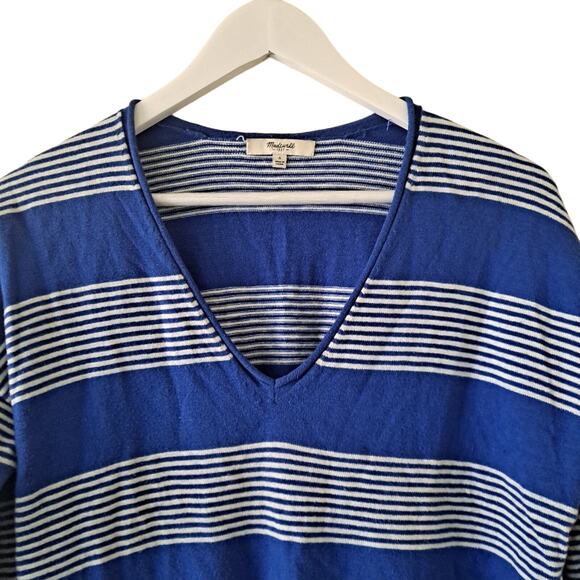 Madewell Blue & White V-neck L/S  Stripe Sweater - Picture 9 of 12